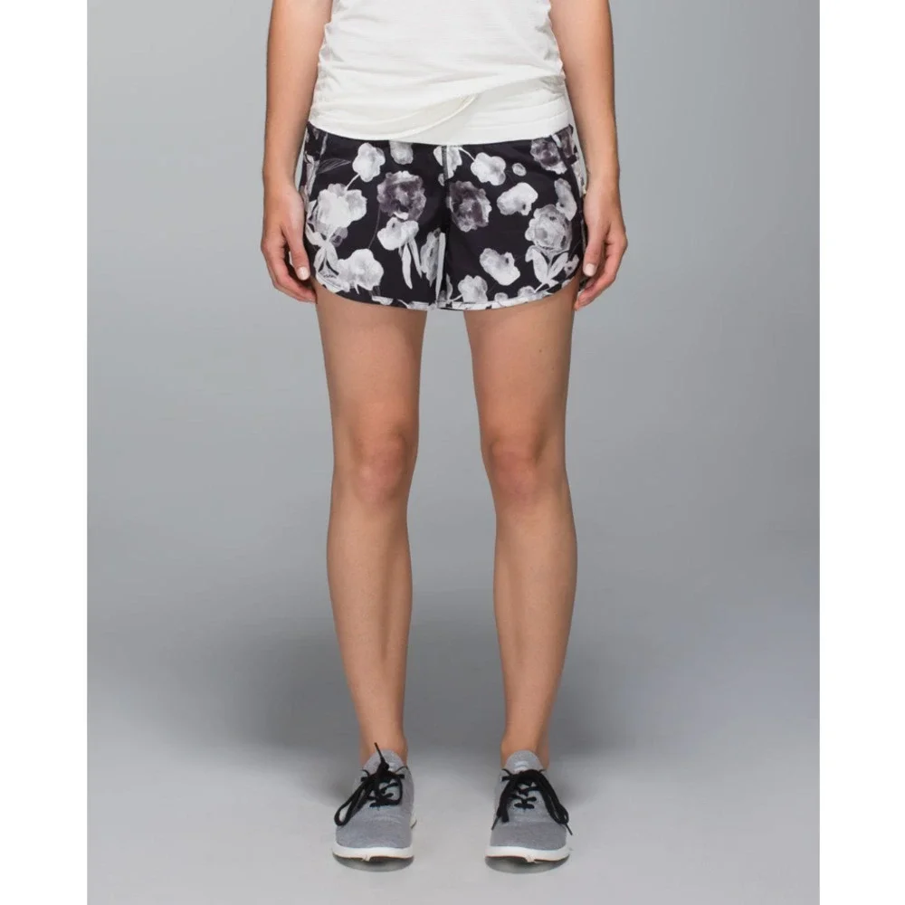 Lululemon Run Track Shorts 4 NWOT